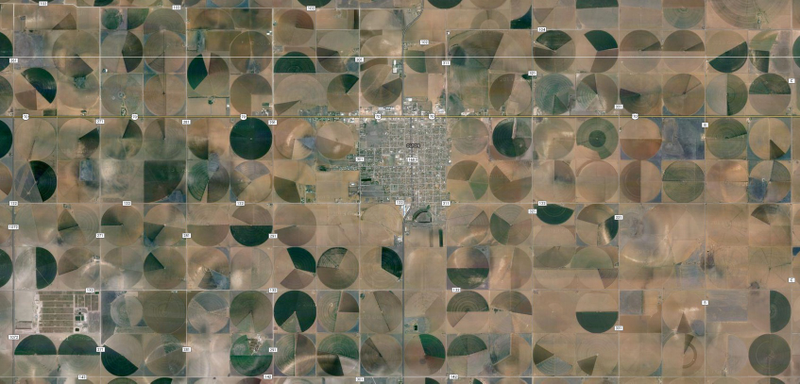 Illustration for article titled Satellite Images of Agricultural Fields Make the Earth Look 8-Bit